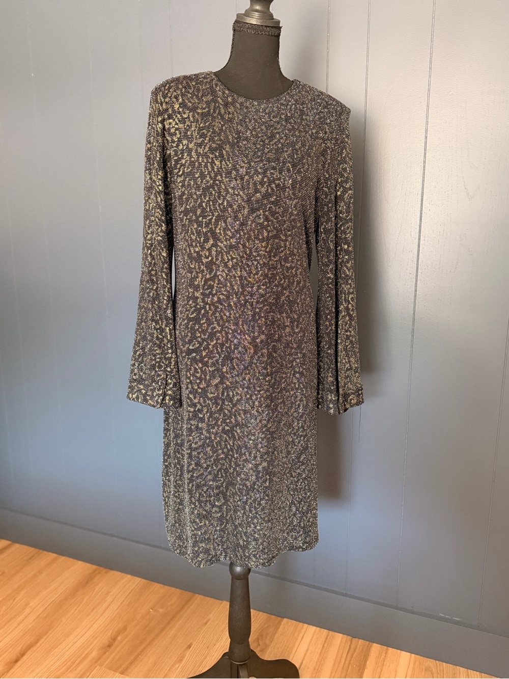 MSK Long Sleeve Animal Print Shift Dress - Gray